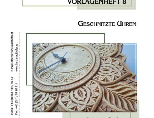 Geschnitzte Uhren